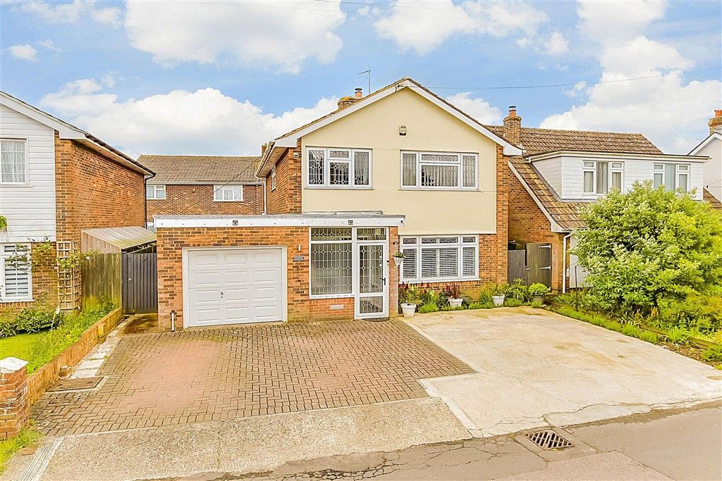 Property photo 3 of 15 Front