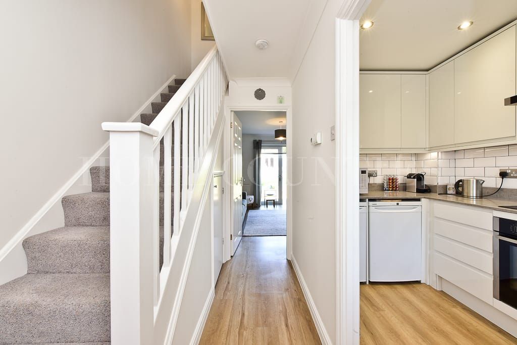 Property photo 2 of 29