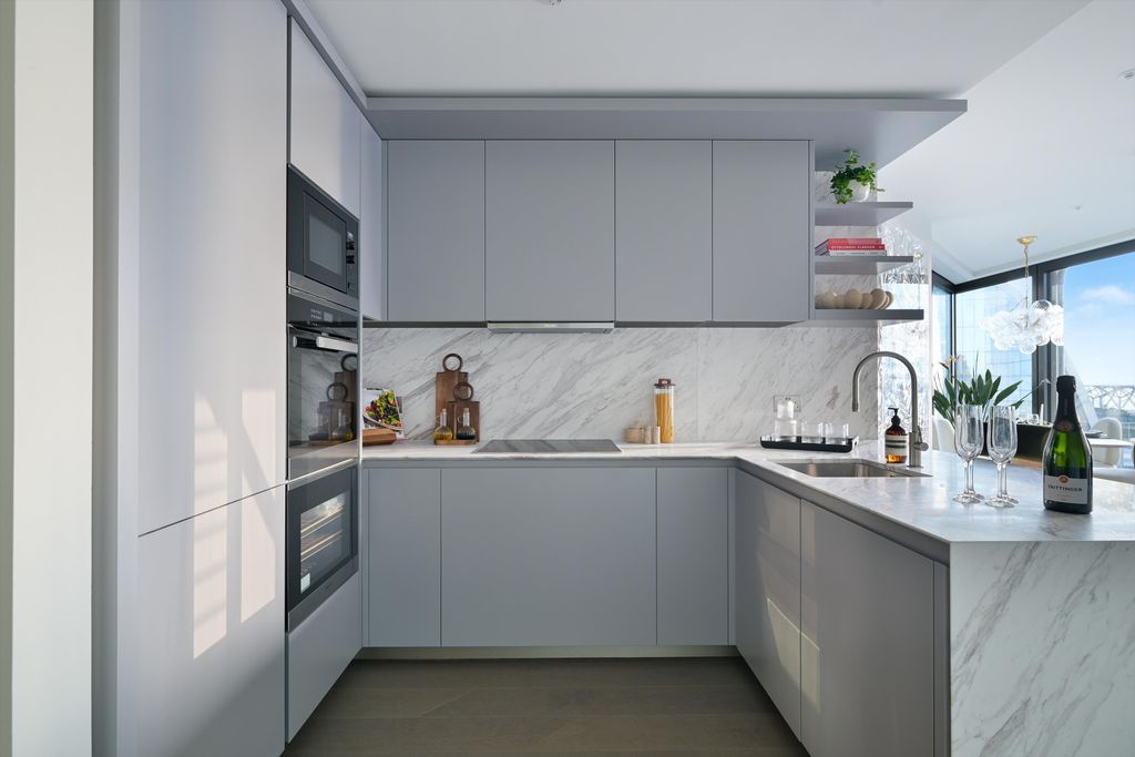 Property photo 2 of 20 Image