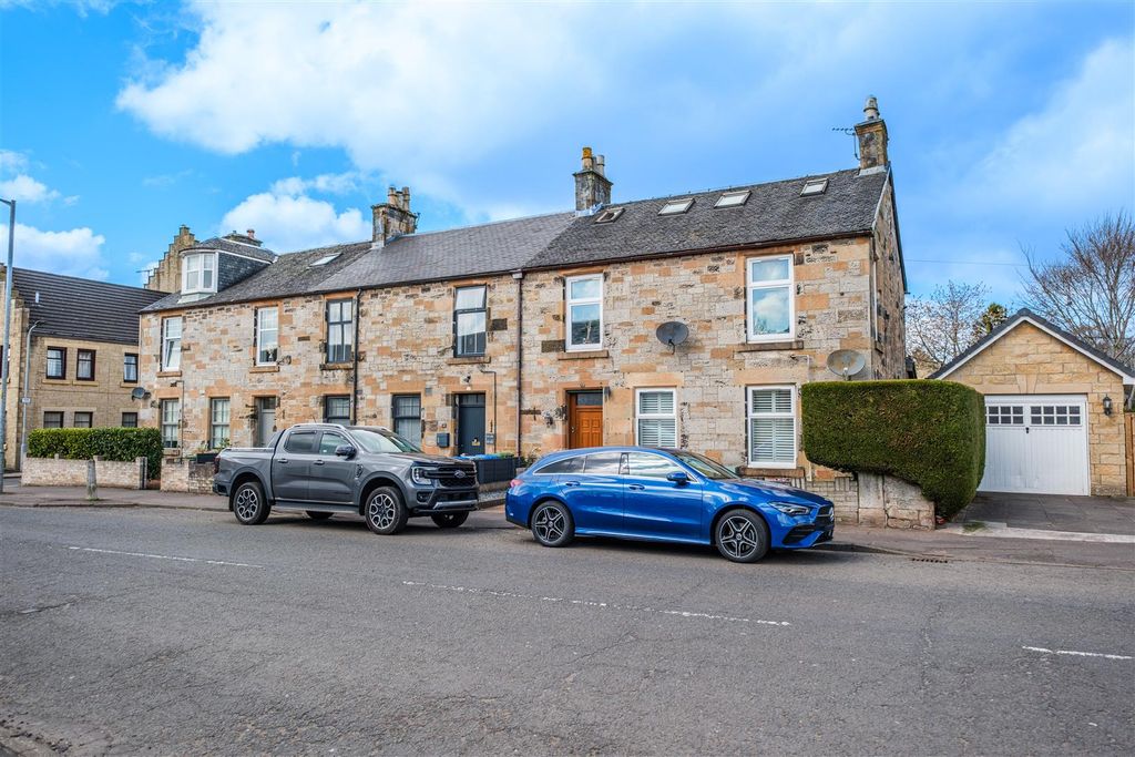 Property photo 1 of 23 Commercial Road-1.Jpg