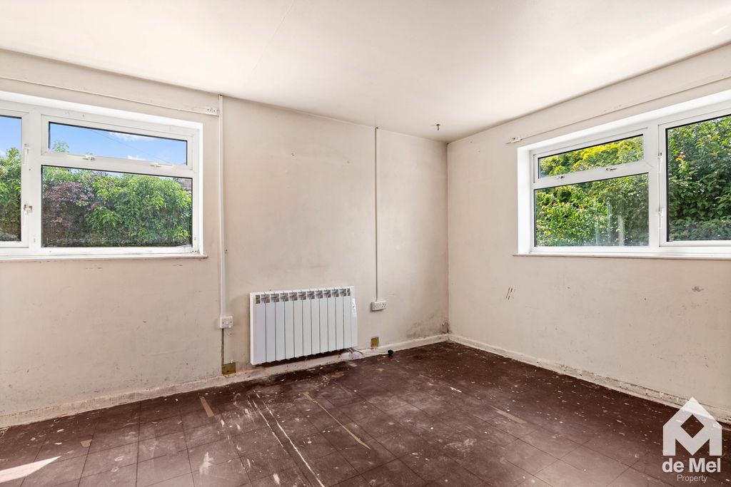 Property photo 3 of 11 Photo 7