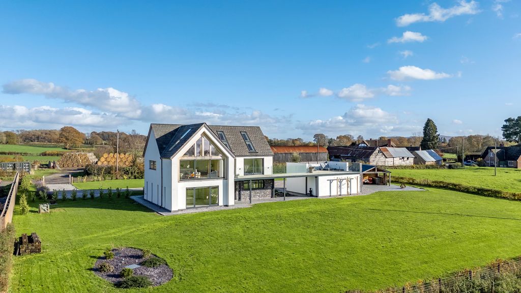 Property photo 3 of 43 Image