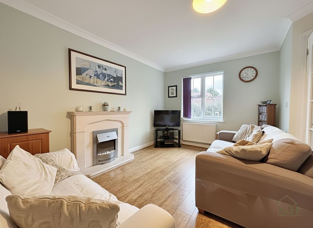 Property photo 3 of 16