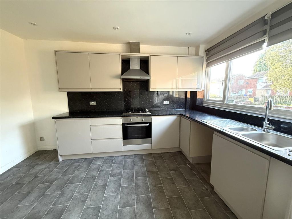 Property photo 2 of 13 44 Bracken Kitchen.Jpeg