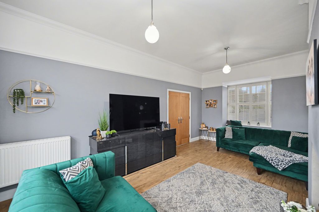 Property photo 3 of 26