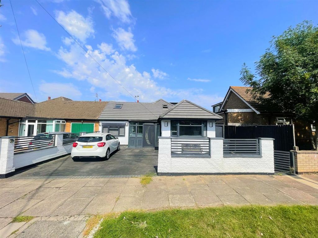 Property photo 1 of 19 Front