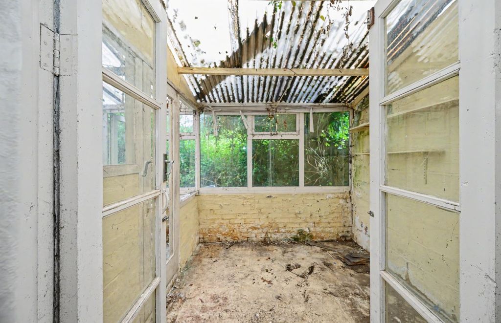 Property photo 3 of 14