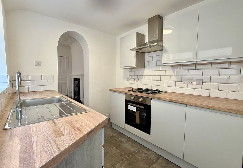 Property photo 3 of 13