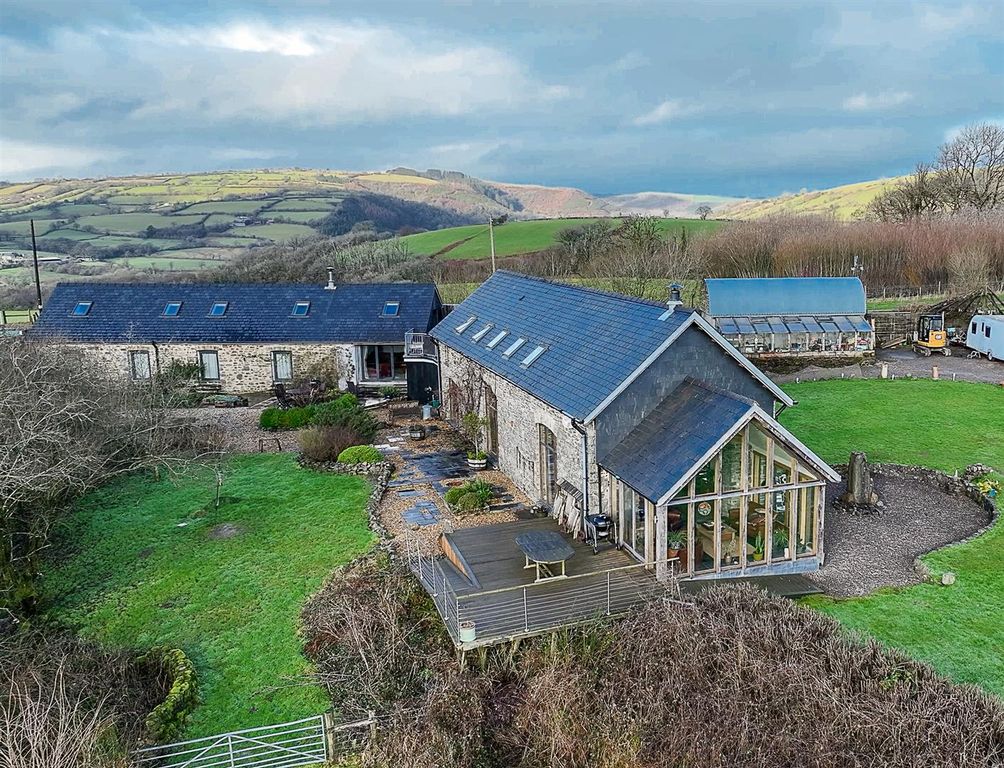 Property photo 2 of 83 101.Jpg