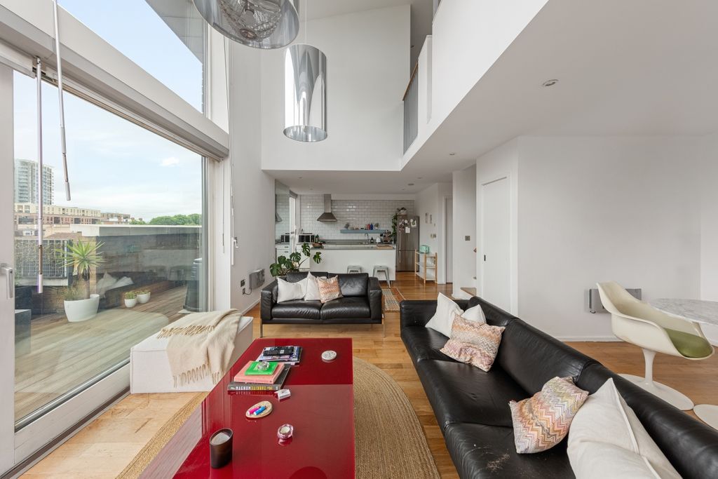 Property photo 1 of 15 094A2036