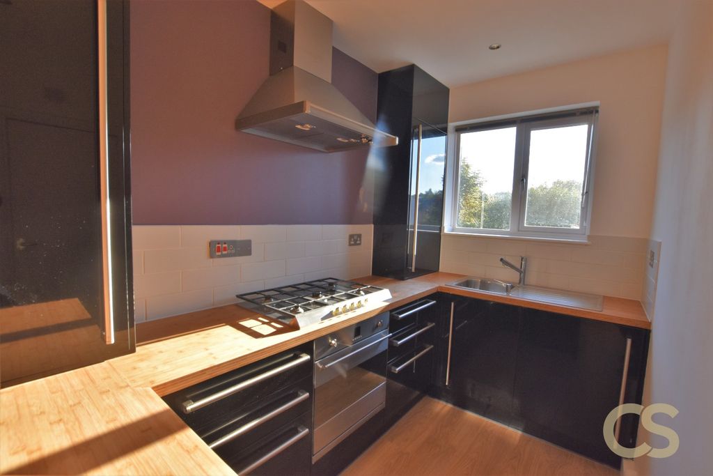 Property photo 2 of 11 3160422