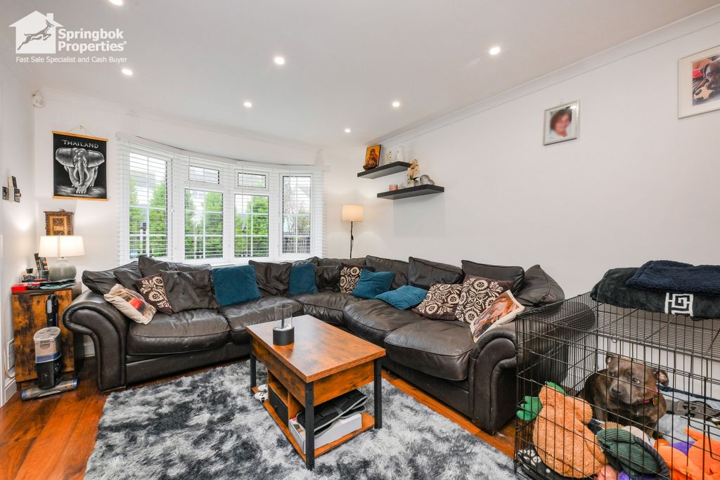 Property photo 2 of 16 Image 2