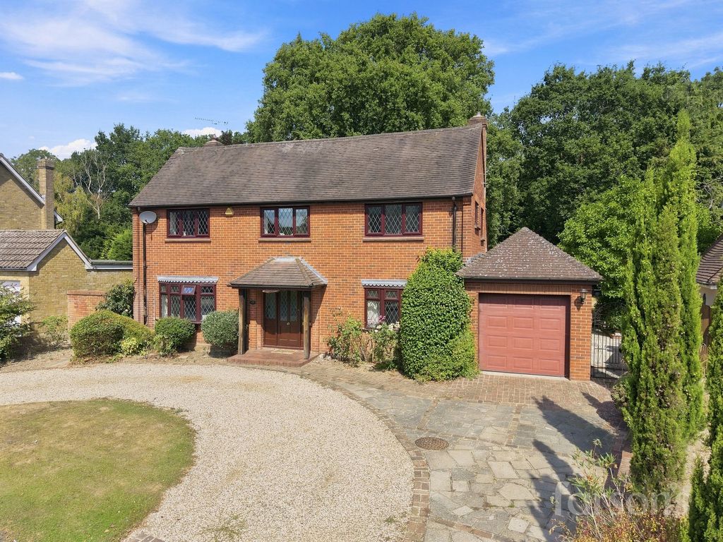 Property photo 1 of 32