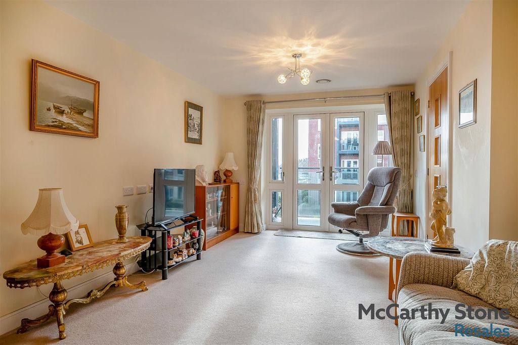 Property photo 3 of 41 8634585-Interior24.Jpg