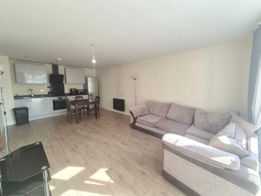 Property photo 1 of 9