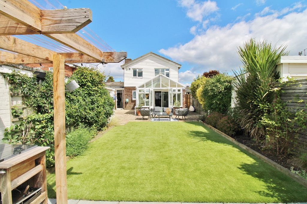 Property photo 2 of 36