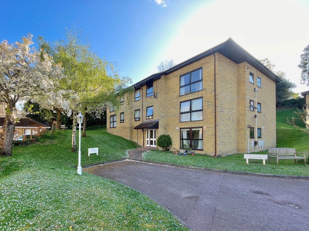 Property photo 1 of 36