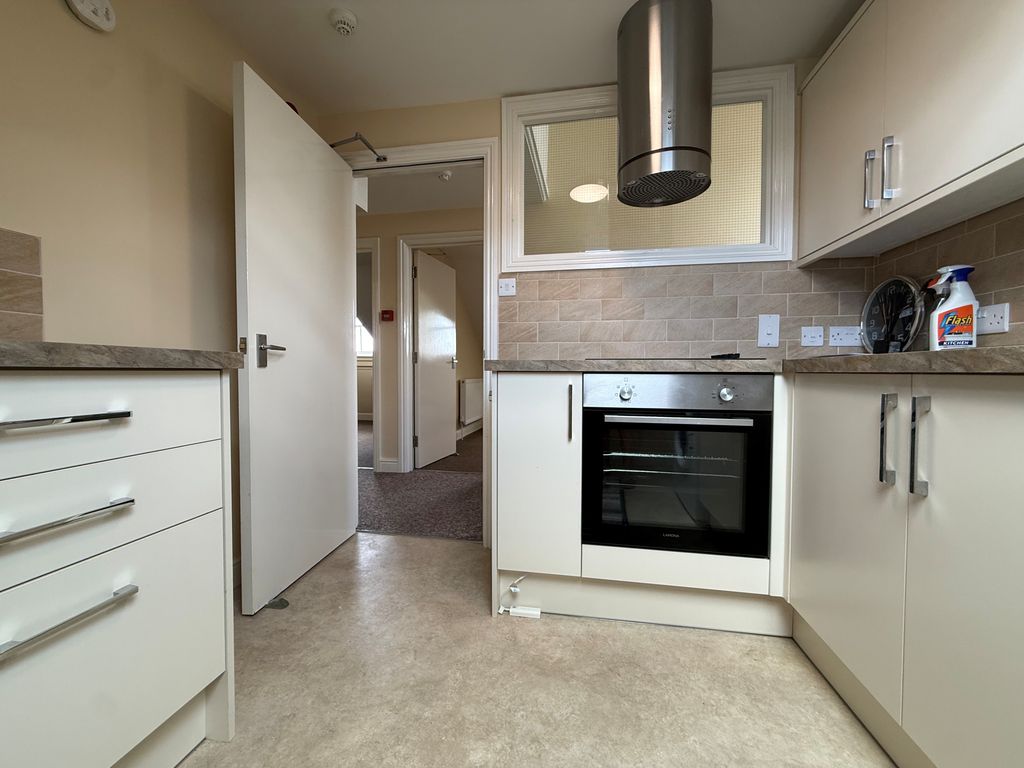 Property photo 2 of 11 3