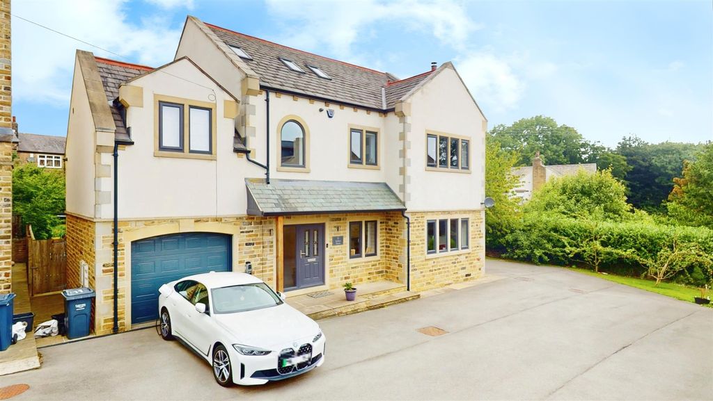 Property photo 1 of 28 External