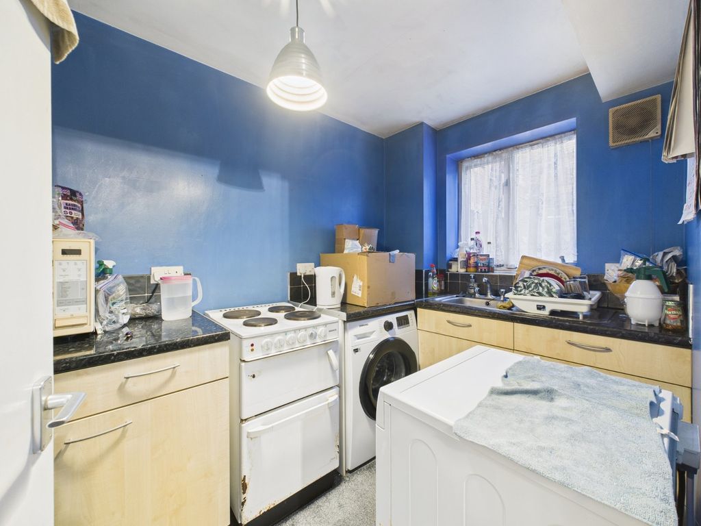 Property photo 3 of 6 Picture No. 02