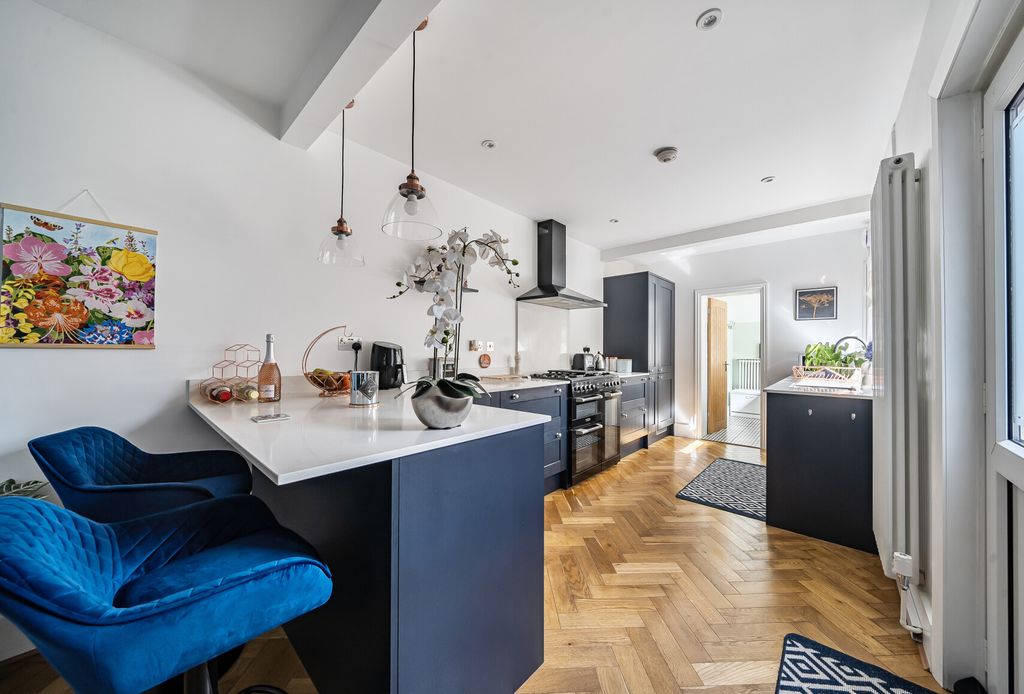 Property photo 1 of 21 1432492-20-69c3E6...