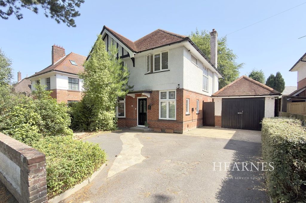 Property photo 1 of 18