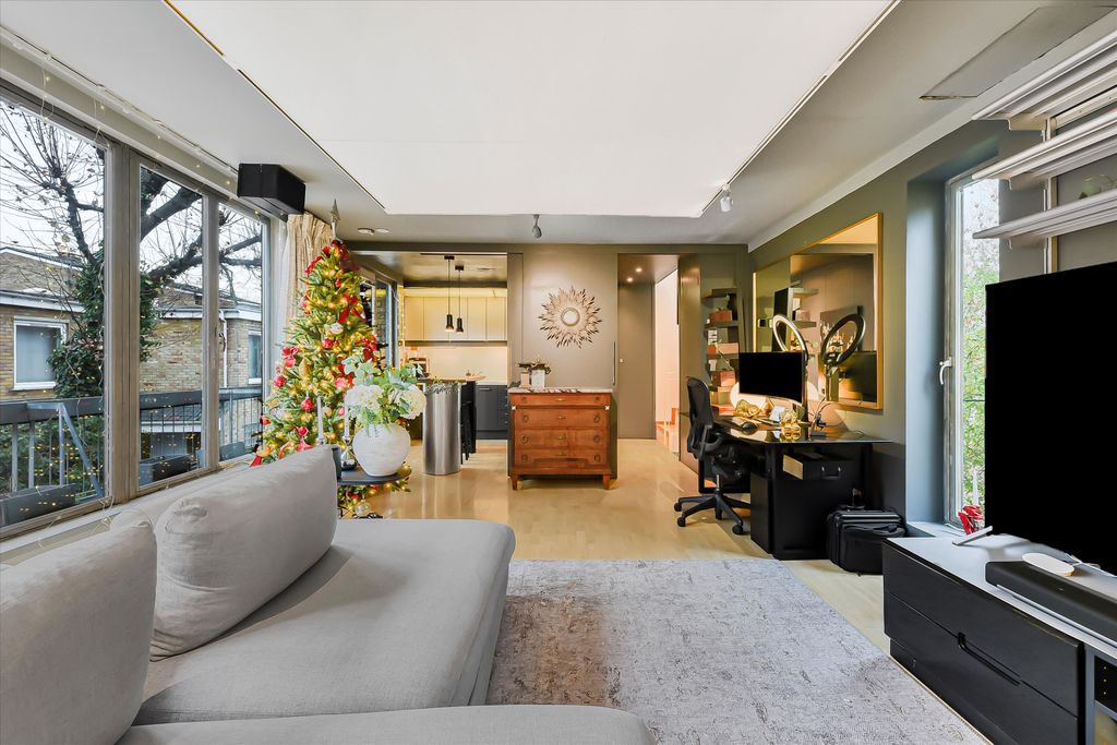 Property photo 3 of 14 Image