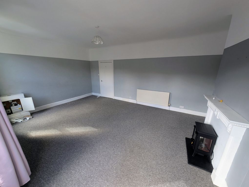 Property photo 3 of 11 Photo 3