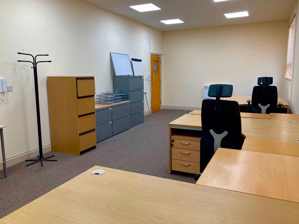 Property photo 2 of 5