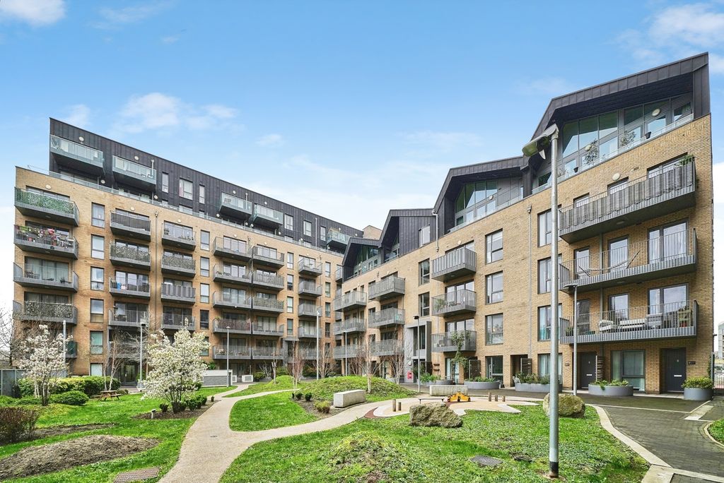 Property photo 1 of 20 Pbox-Img.Jpg