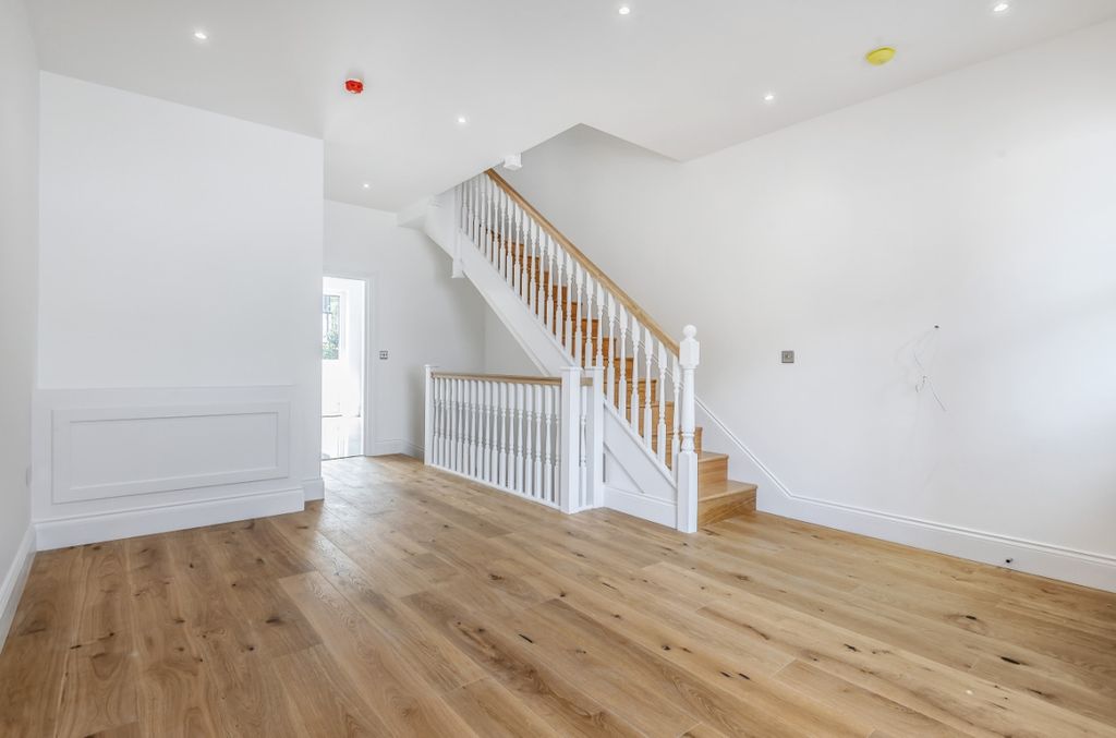 Property photo 2 of 15 535152 (15)