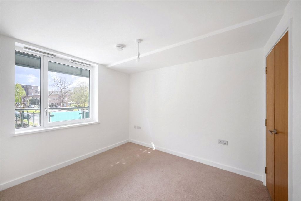 Property photo 3 of 10 Picture No. 09