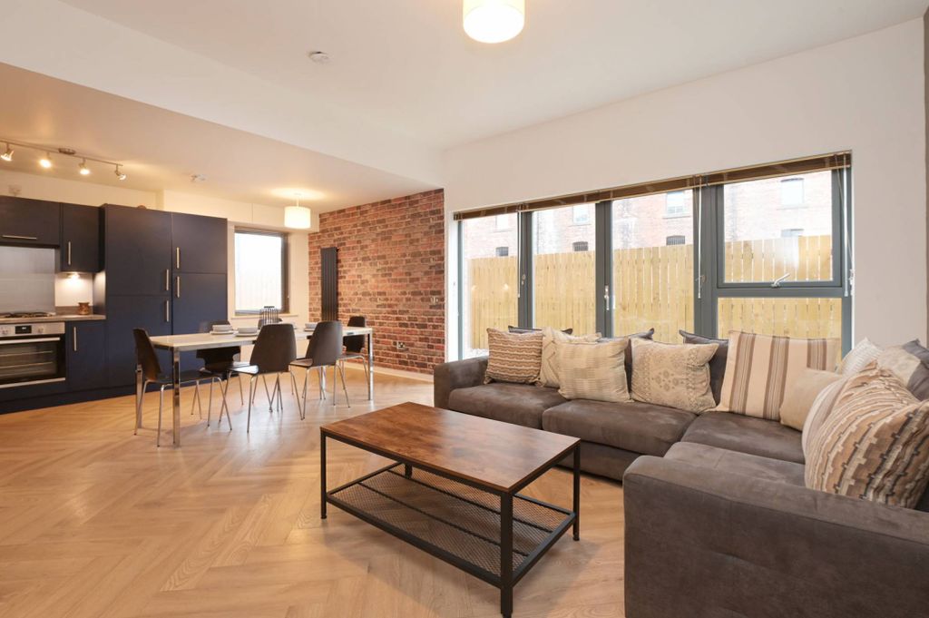 Property photo 3 of 22