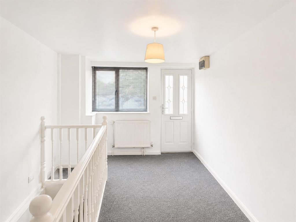 Property photo 3 of 9 Coopers Estate Agents