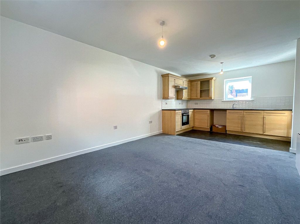 Property photo 2 of 13 Picture No. 01