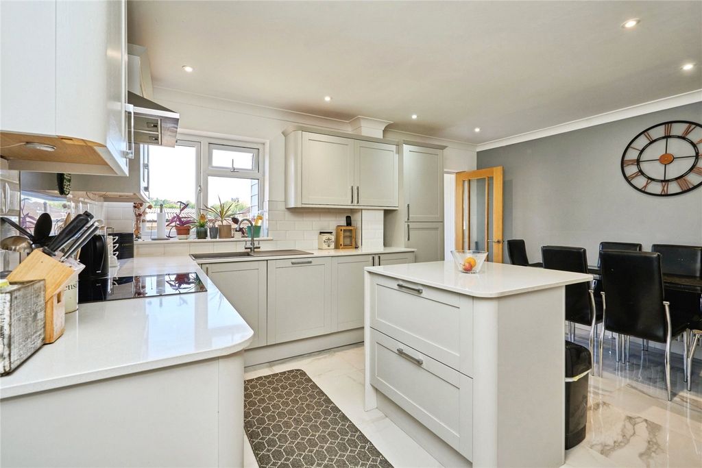 Property photo 1 of 12 Kitchen/Diner