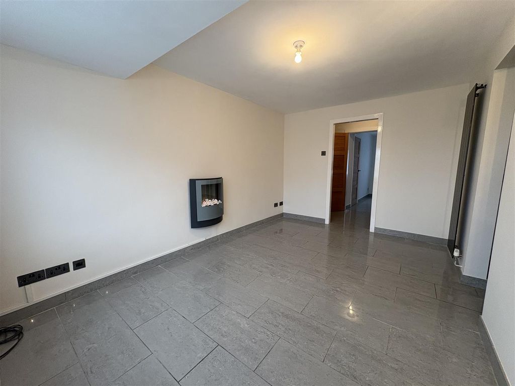 Property photo 2 of 12 Img_4665.Jpeg