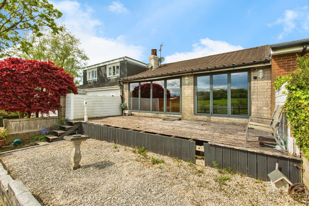 Property photo 1 of 17 Front View