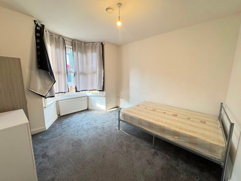 Property photo 1 of 4