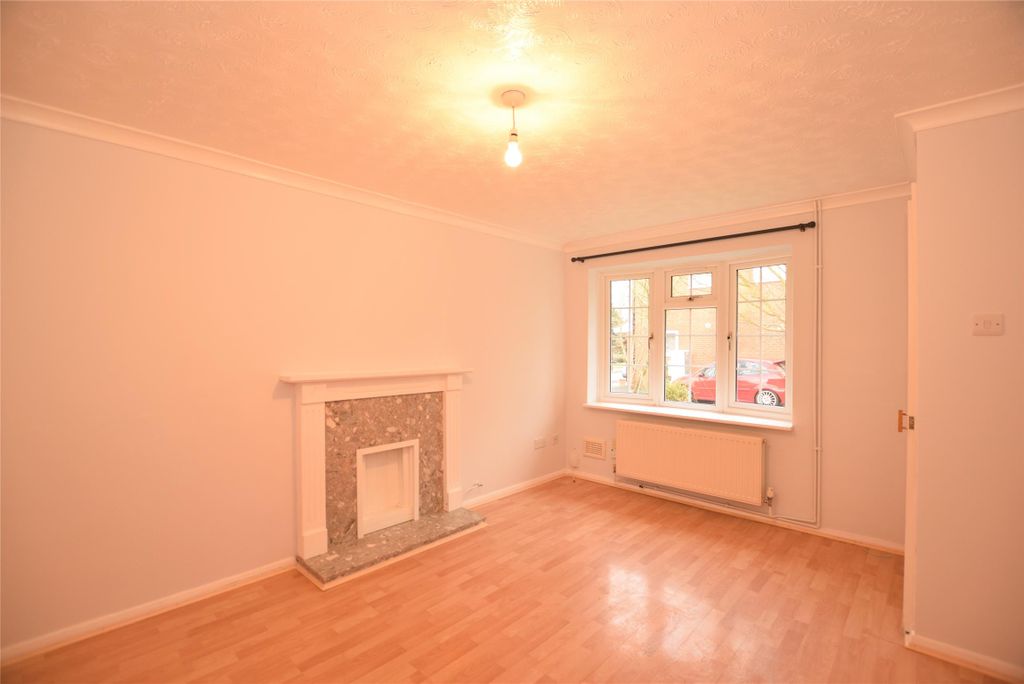 Property photo 3 of 8 Living Room