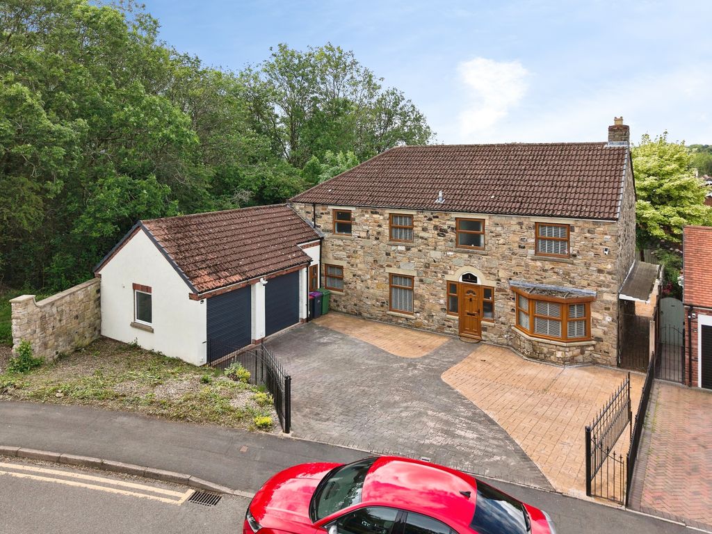Property photo 1 of 17
