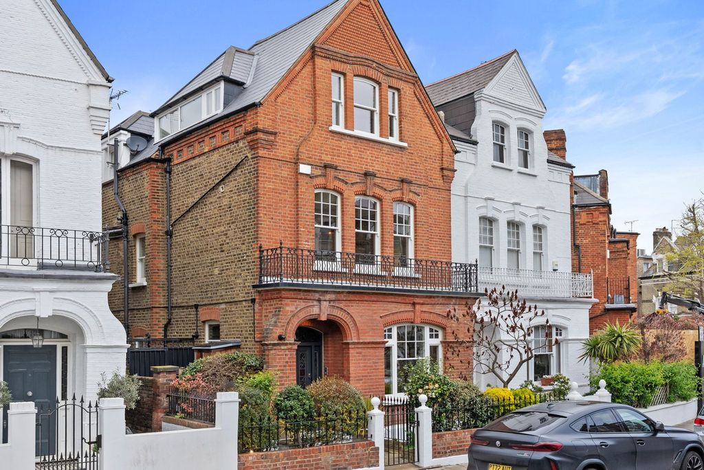 Property photo 1 of 25