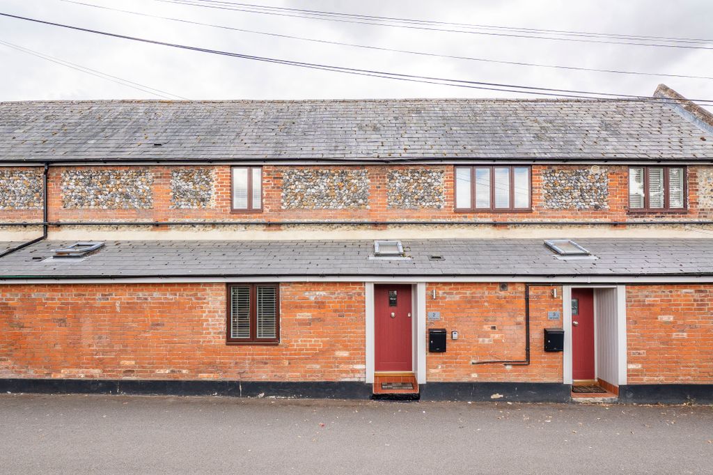 Property photo 1 of 12 _1214650