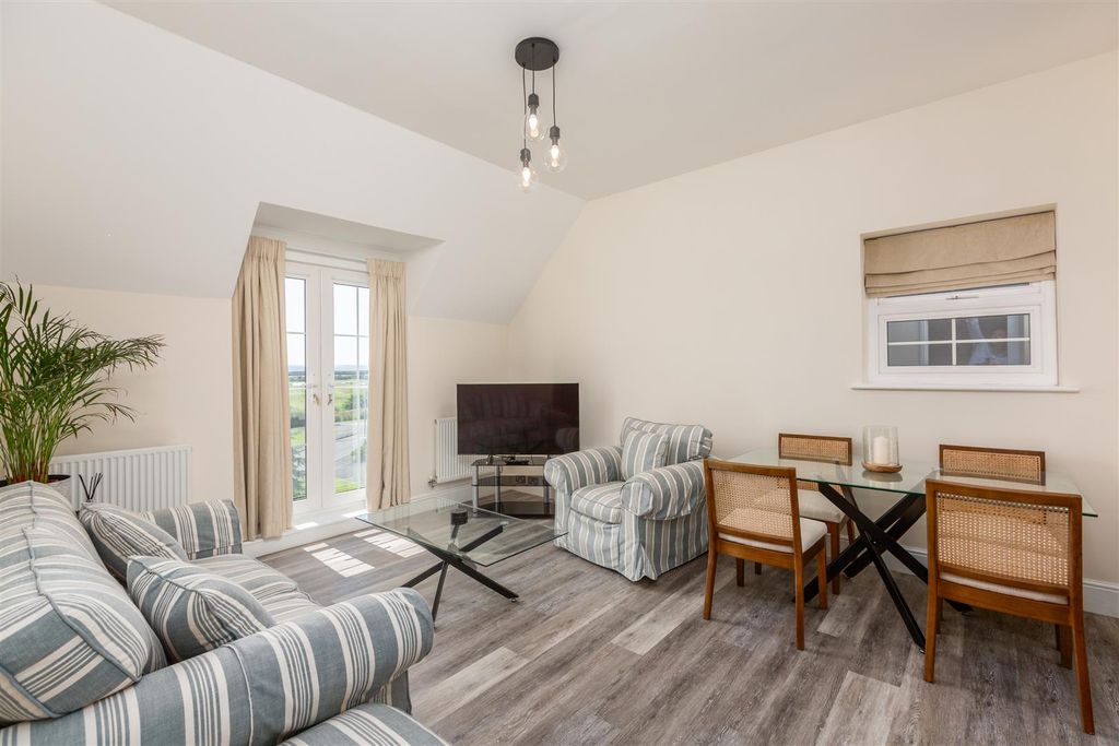 Additional image 5 of 2 bed flat for saleY Corsydd, Llanelli SA15