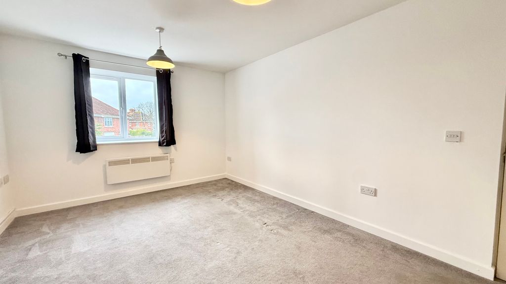 Property photo 3 of 9 Open Plan Living Accommodation