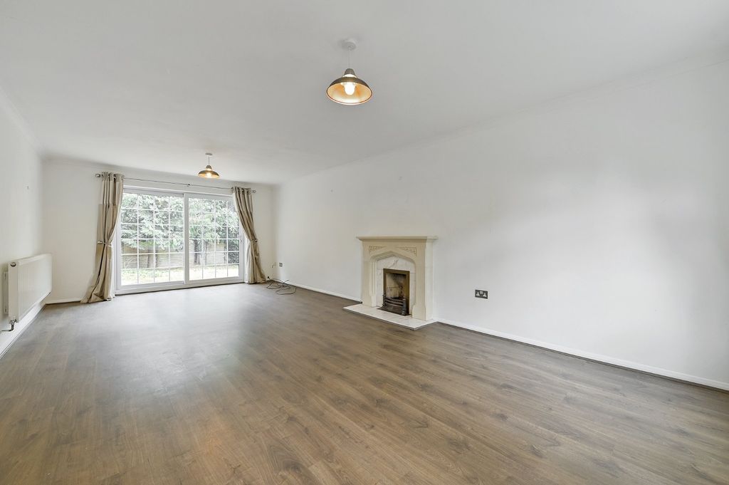 Property photo 2 of 10 Reception Room