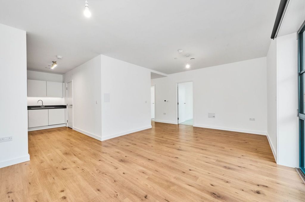 Property photo 1 of 19 Picture No. 20