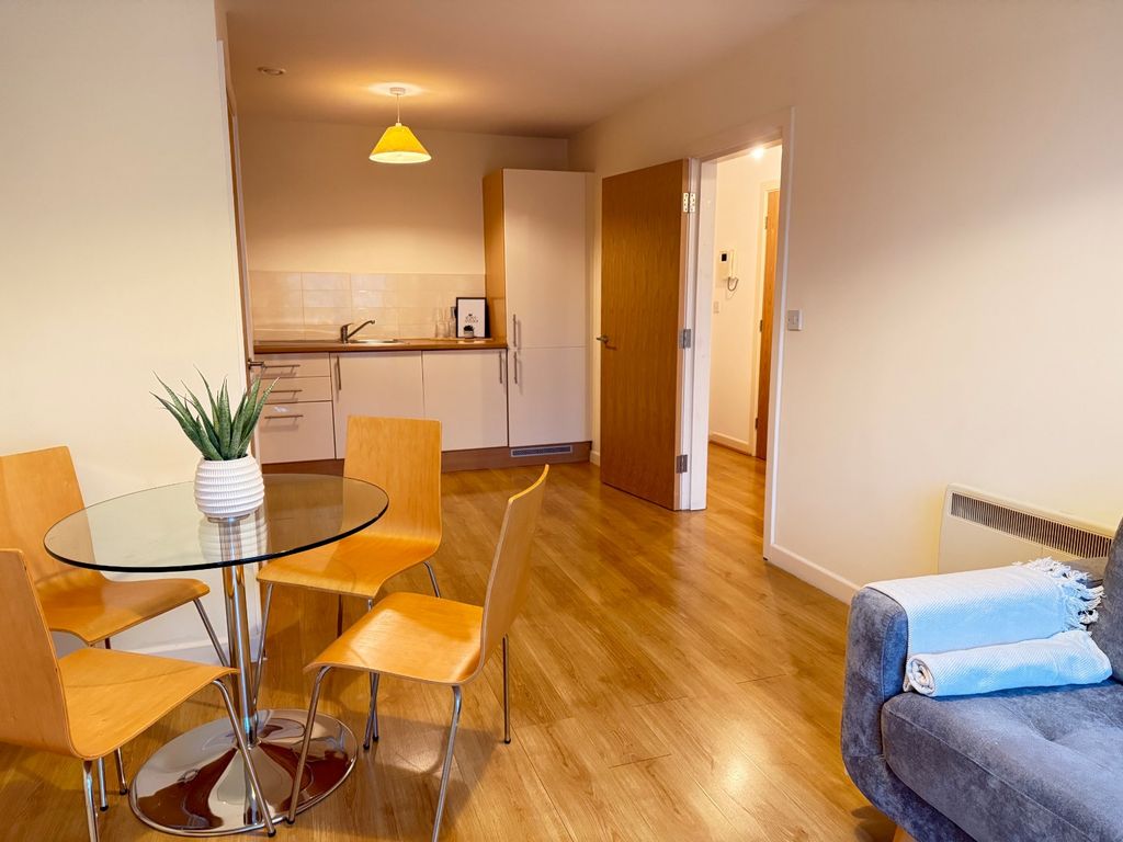 Property photo 1 of 8 Picture No. 11