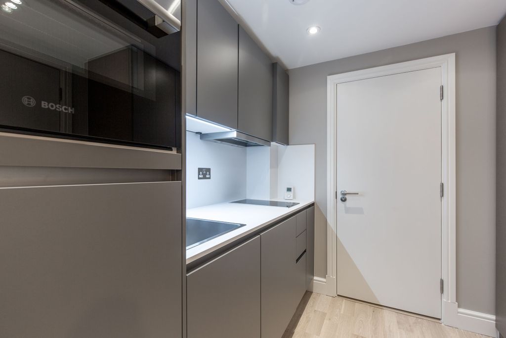 Property photo 2 of 12 Kitchen