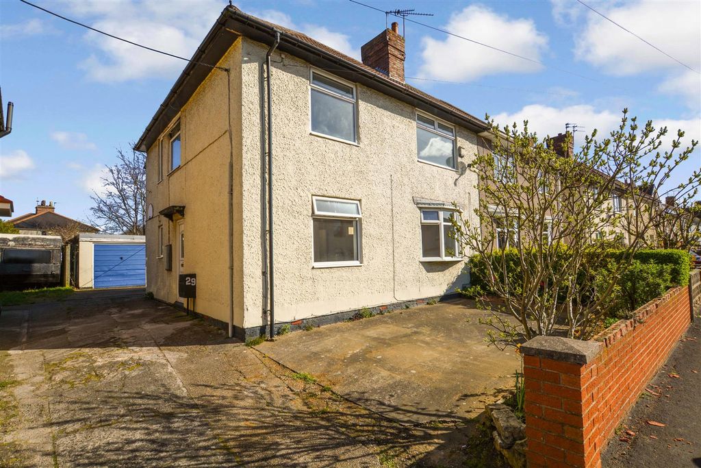 Property photo 1 of 11 Front